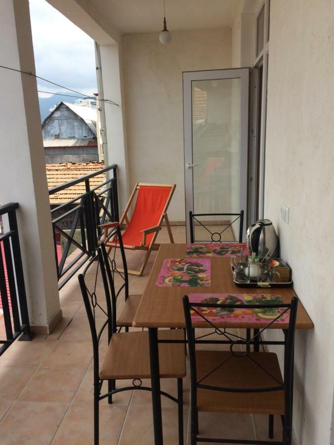 Cozy Guest House In Old Μπατούμι Εξωτερικό φωτογραφία