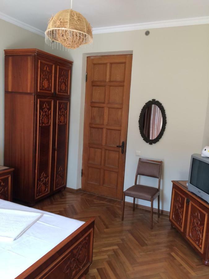 Cozy Guest House In Old Μπατούμι Εξωτερικό φωτογραφία