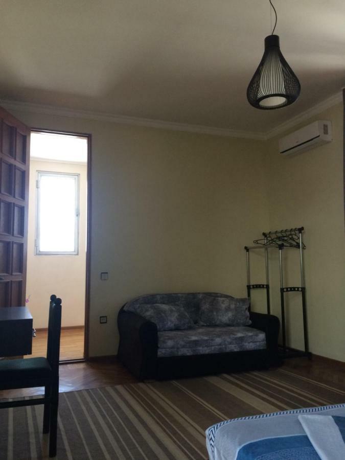 Cozy Guest House In Old Μπατούμι Εξωτερικό φωτογραφία